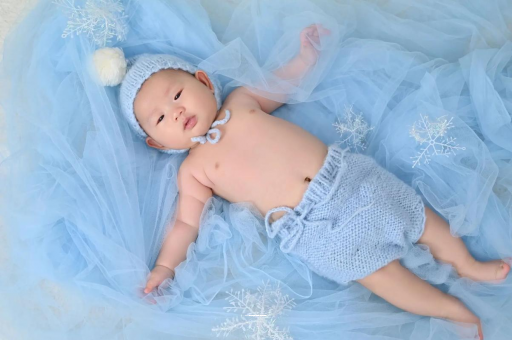 玉林孕妇在家站着分娩